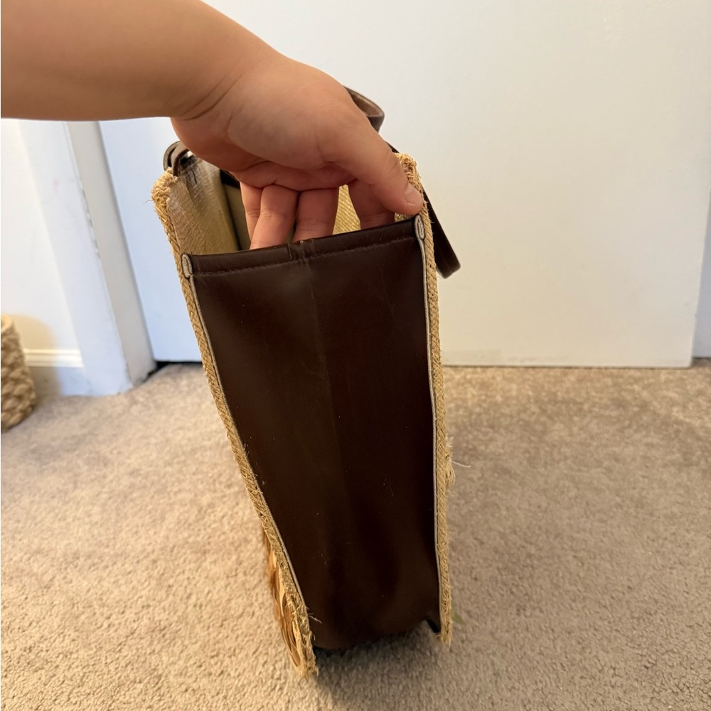 Elegant Large Floral Woven Tote Bag - Picture 9 of 12